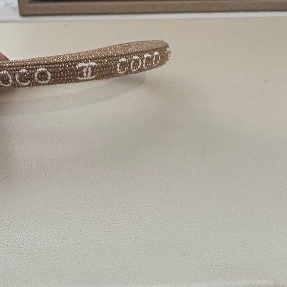 CHANEL Glitter Beige Scrunchie GWP - Picture 3 of 5